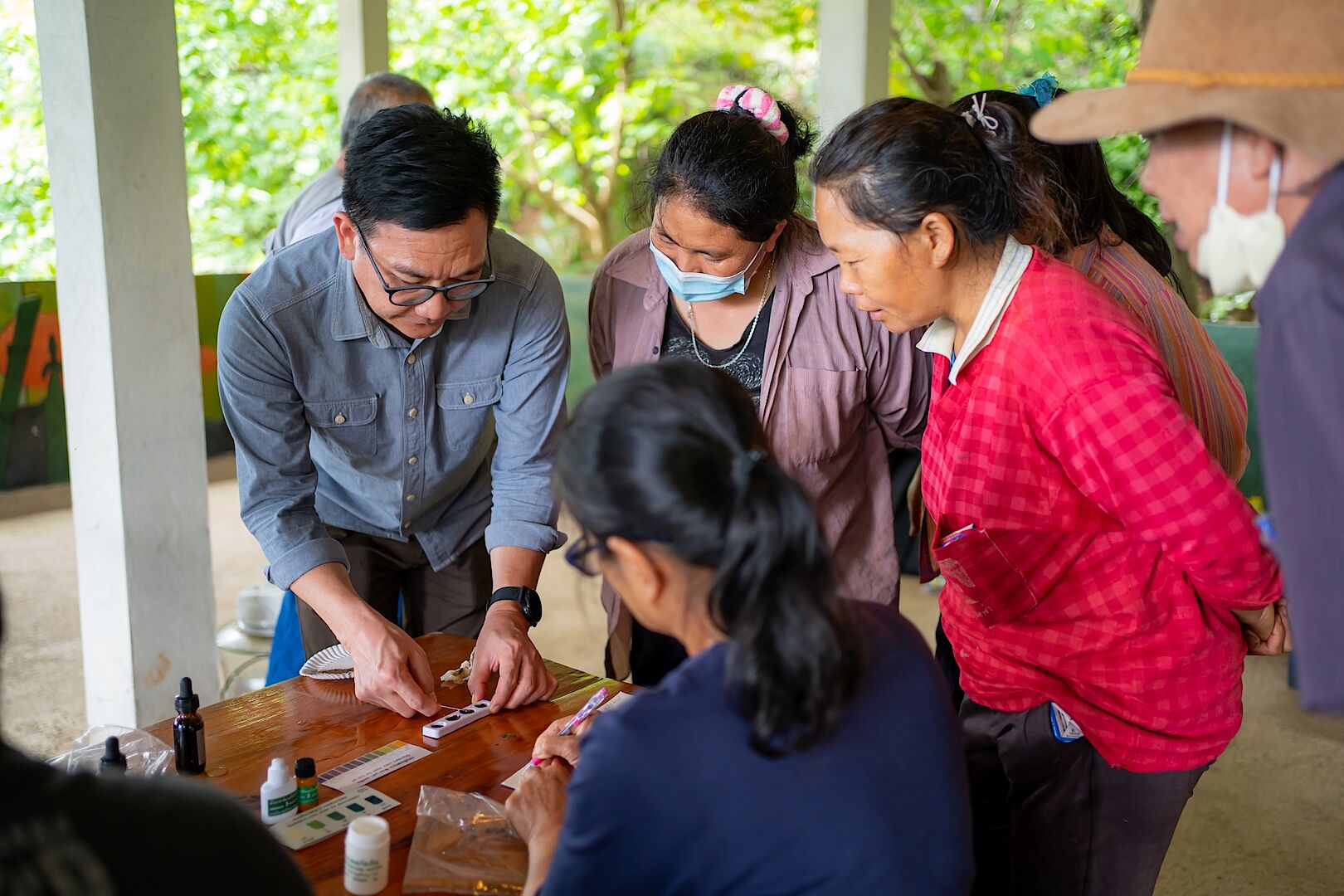 สถาบันชาและกาแฟ จัดกิจกรรมอบรมการจัดการแปลงกาแฟเพื่อเข้าสู่ระบบเกษตรอินทรีย์ ดินและปุ๋ยภายใต้โครงการหมู่บ้านผลิตกาแฟอะราบิกาที่มีคุณภาพและปลอดภัย 