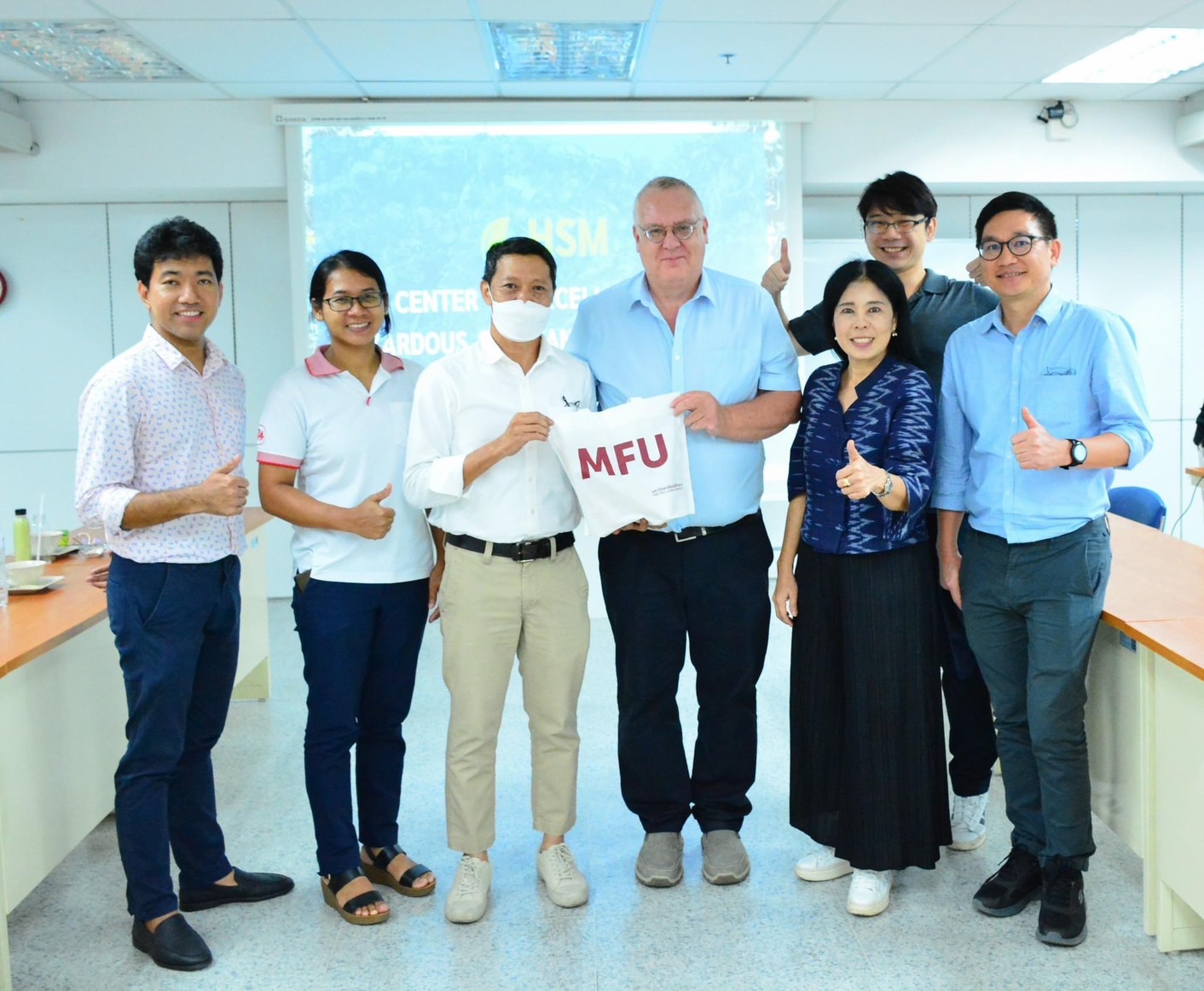 สถาบันชาและกาแฟ ร่วมหารืองานวิจัยและพูดคุยแลกเปลี่ยนความรู้กับศูนย์ความเป็นเลิศด้านการจัดการสารและของเสียอันตราย สถาบันวิจัยสภาวะแวดล้อม (ERIC) จุฬาลงกรณ์มหาวิทยาลัย