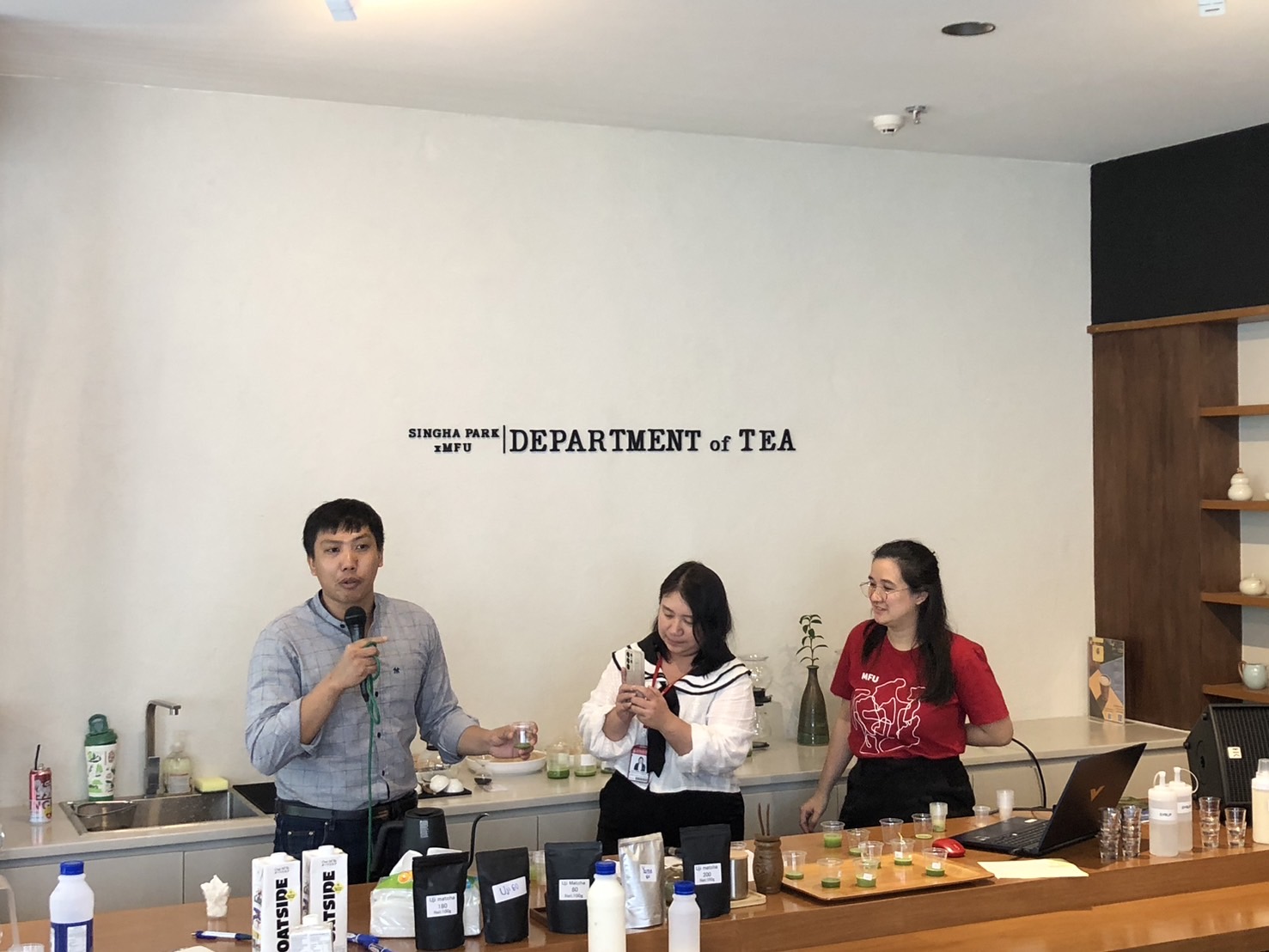 สถาบันชาและกาแฟ มหาวิทยาลัยแม่ฟ้าหลวง ร่วมจัดกิจกรรม Sip, Savor, and Learn: MFU Students Dive Deep into the World of Matcha