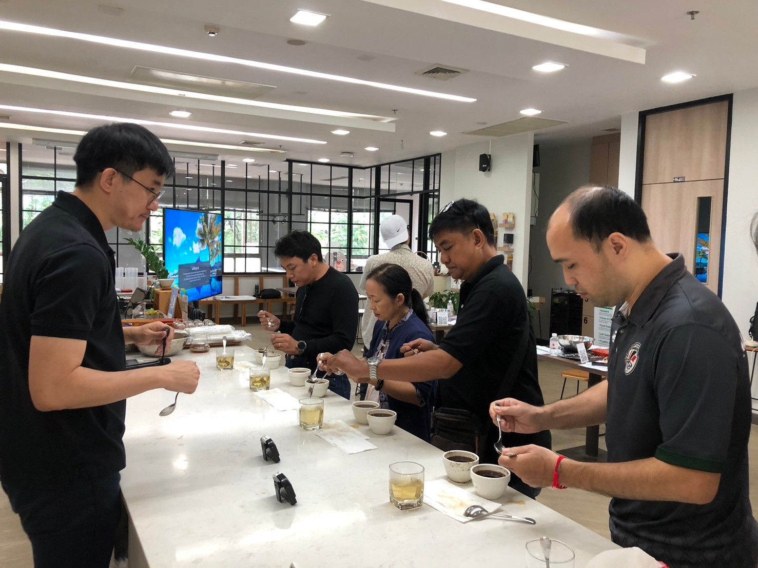 MFU News : LINE_ALBUM_คั่วกาแฟ_241118_26.jpg