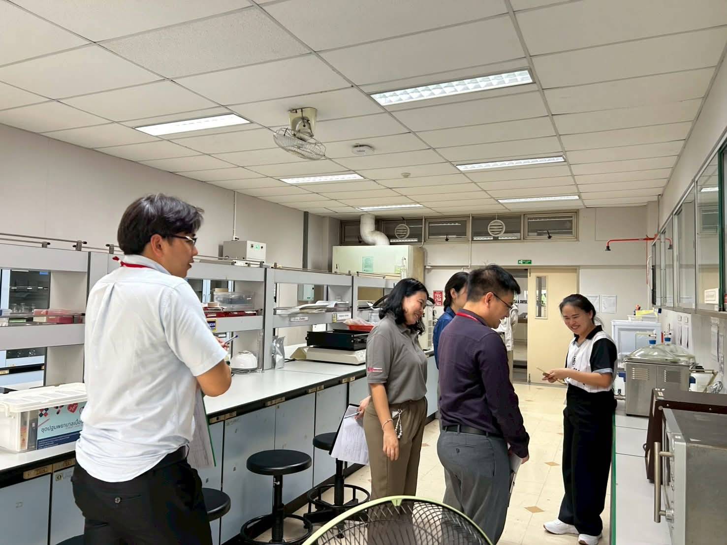 สถาบันชาและกาแฟ มหาวิทยาลัยแม่ฟ้าหลวง  เข้ารับการตรวจประเมินความปลอดภัยห้องปฏิบัติการที่เกี่ยวกับสารเคมี ตามมาตรฐาน ESPReL (Enhancement of Safety Practice for Research Laboratory in Thailand) ครั้งที่ 1/2569