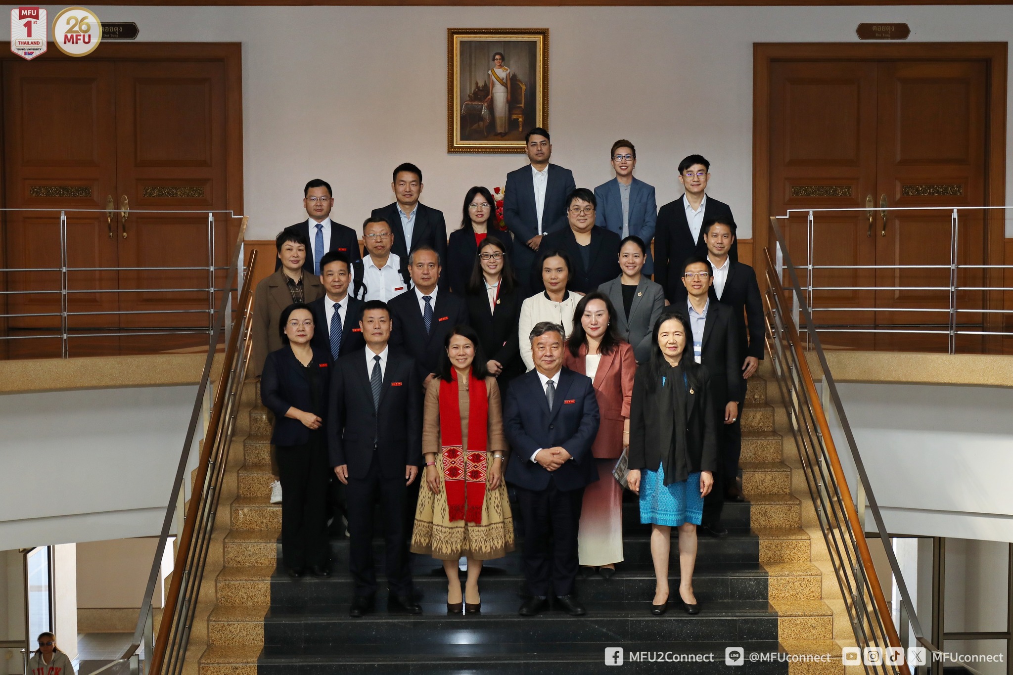 A Visit from Zhangjiajie College: Expanding Cooperation in Education and Culture