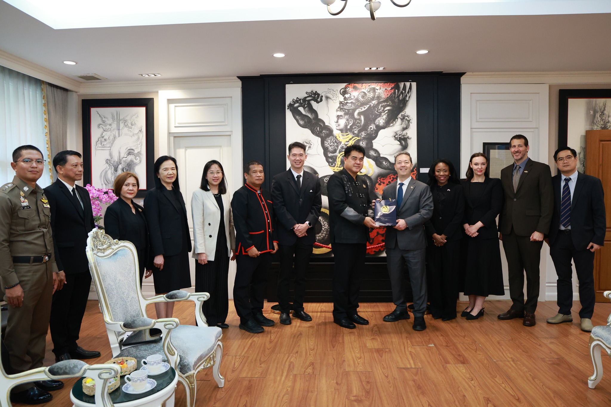 MFU Joins High-Level Meeting with U.S. Ambassador to Strengthen Cooperation